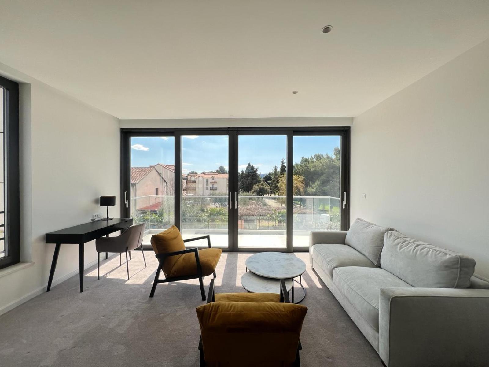 Hotel Oscar Kaštela Buitenkant foto