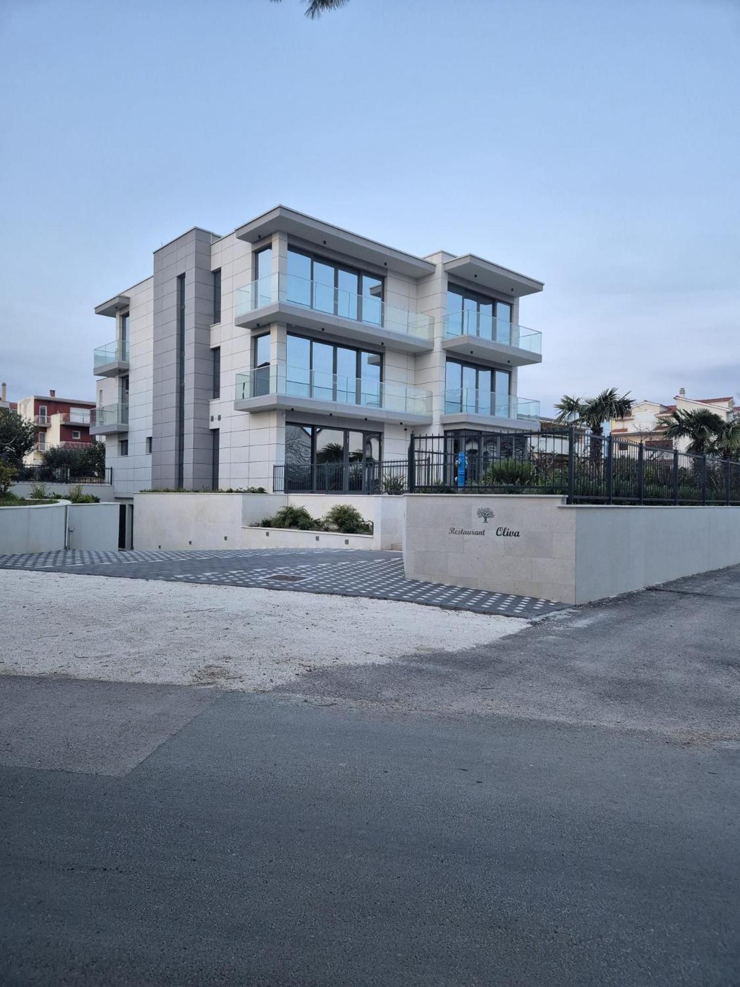 Hotel Oscar Kaštela Buitenkant foto